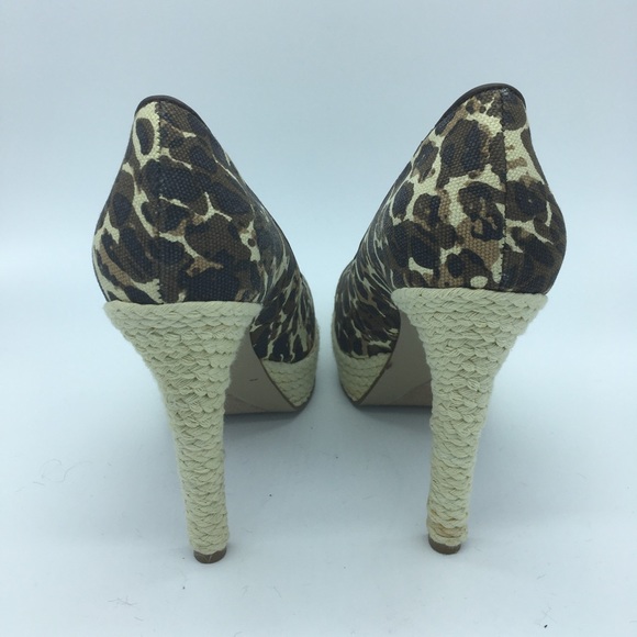 Nine West - Camo Heels - women’s size 6M - Picture 4 of 4